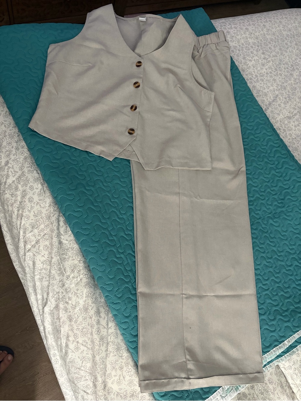 Women's Cream Two-Piece Pantsuit with Button Front Vest